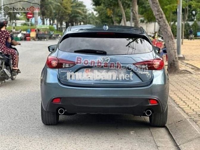 Mazda 3 1.5 AT 2015