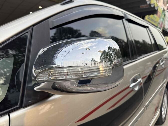 Toyota Innova 2014 E - 100000 km