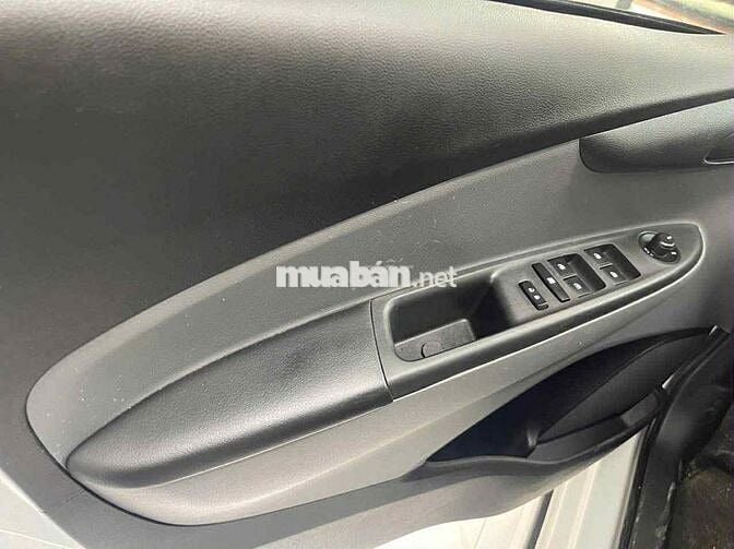 VinFast Fadil 2021 1.4 AT Plus - 86000 km