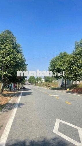 Chính Chủ Cần Bán Gấp Lô Đất Đối Diện Vòng Xoay Metro Giá Tốt