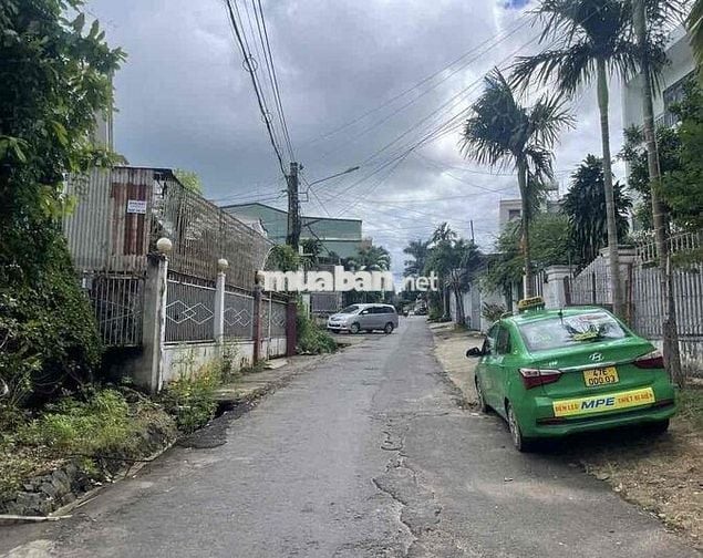 ĐẤT THỔ CƯ 100% GÓC 2 MẶT TIỀN ĐẶNG VĂN NGỮ, 6x20M, GIÁ 2,85 TỶ