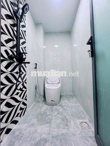 CÁCH MẶT TIỀN HOÀNG DIỆU - VĨNH KHÁNH 30m .NHÀ 3 TẦNG KHU DC HIỆN HỮU