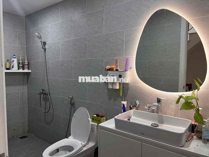 CHÍNH CHỦ BÁN NHÀ 3 LẦU NVL P6
