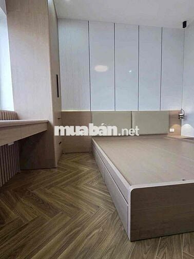 CẦN BÁN - CĂN HỘ CHUNG CƯ - Phố NGUYỄN CHÍ THANH - DT 94m2 - 3PN - 2wc