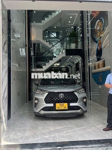 Nhà mặt tiền, 1 lửng 3 lầu, đường Lê Văn Khương