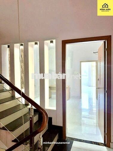 🔥🔥 Nhà thuê 4PN, mặt tiền Nguyễn Thái Bình, Phường 4, Quận Tân Bình