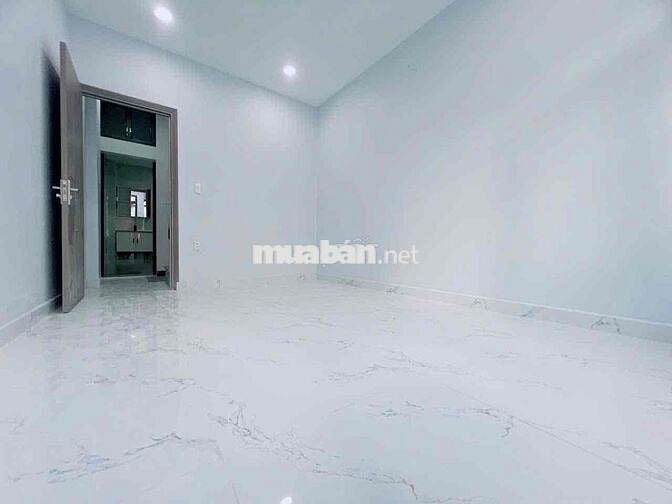 CÁCH MẶT TIỀN HOÀNG DIỆU - VĨNH KHÁNH 30m .NHÀ 3 TẦNG KHU DC HIỆN HỮU