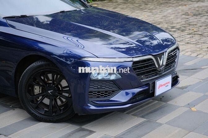 VinFast Lux A2.0 Tiêu chuẩn 2022 - 75000 km
