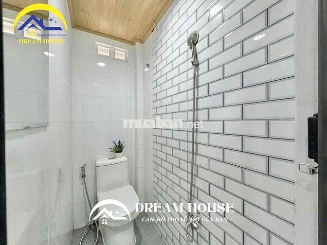 PHÒNG TRỌ DUPLEX DƯỚI TRỆT - GÁC ĐỨNG ĐƯỢC, SẴN NỘI THẤT - GẦN AEON TP