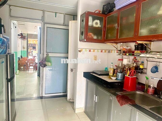 MẶT TIỀN NGUYÊN CĂN NGAY CHỢ TÂN HƯƠNG ĐƯỜNG 2 CHIỀU CÓ LỀ 1.5M