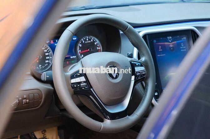 VinFast Lux A2.0 Tiêu chuẩn 2022 - 75000 km