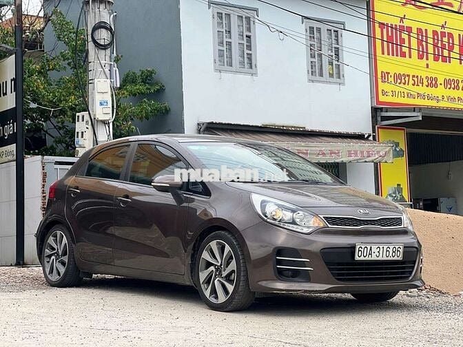 KIA RIO SX 2015 1.4 AT Hatchback - 46000 km