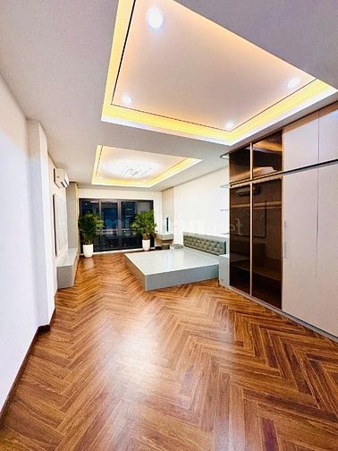 Bán nhà mới hoàn thiện 60m*7 tầng thang máy Phố Trạm, Long Biên