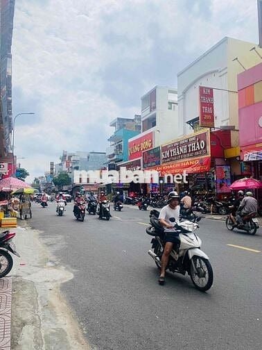 MẶT TIỀN NGUYÊN CĂN NGAY CHỢ TÂN HƯƠNG ĐƯỜNG 2 CHIỀU CÓ LỀ 1.5M