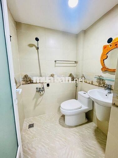 BÁN NHÀ HẺM 345 TRẦN HƯNG ĐẠO ĐỐI DIỆN CÔNG AN THÀNH PHỐ