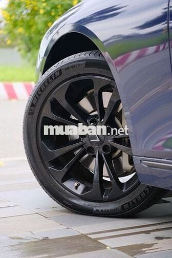 VinFast Lux A2.0 Tiêu chuẩn 2022 - 75000 km