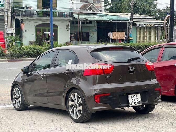 KIA RIO SX 2015 1.4 AT Hatchback - 46000 km