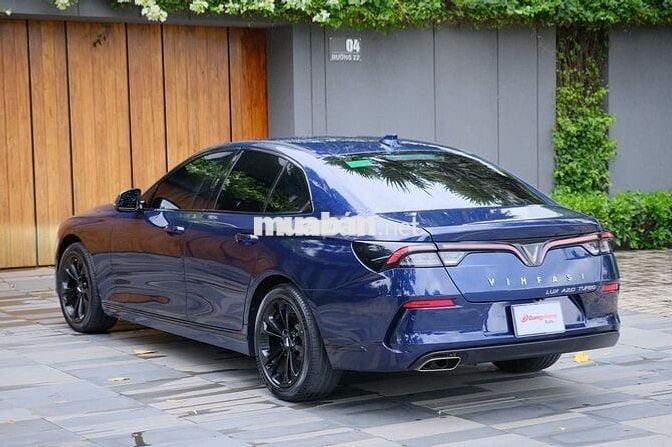 VinFast Lux A2.0 Tiêu chuẩn 2022 - 75000 km