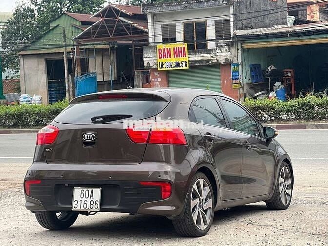 KIA RIO SX 2015 1.4 AT Hatchback - 46000 km
