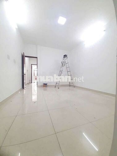 Cho thuê nhà a75 Bạch đằng, p2. Khu sân bay