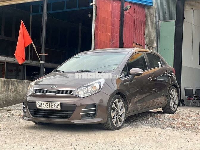 KIA RIO SX 2015 1.4 AT Hatchback - 46000 km