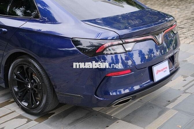 VinFast Lux A2.0 Tiêu chuẩn 2022 - 75000 km