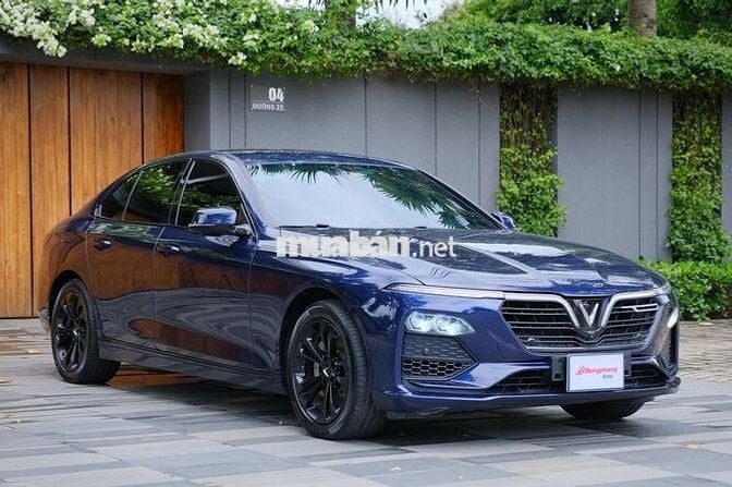 VinFast Lux A2.0 Tiêu chuẩn 2022 - 75000 km