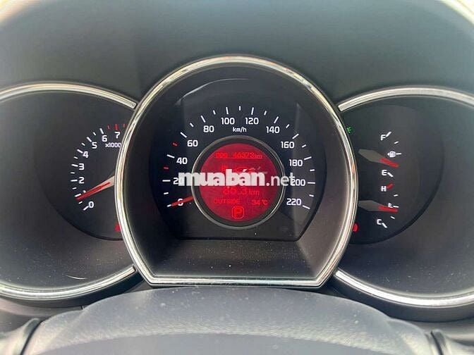 KIA RIO SX 2015 1.4 AT Hatchback - 46000 km