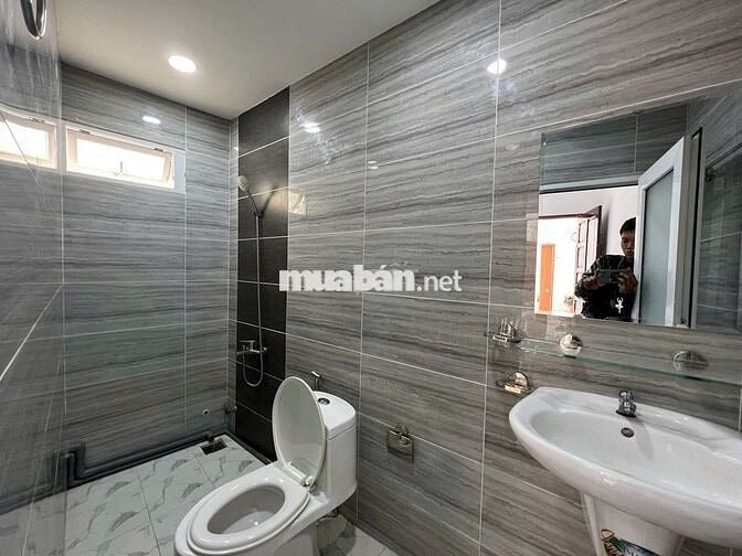 STUDIO NHỎ XINH NGAY GIGAMALL THỦ ĐỨC - FULL NT - CỬA SỔ TRỜI -FREE XE
