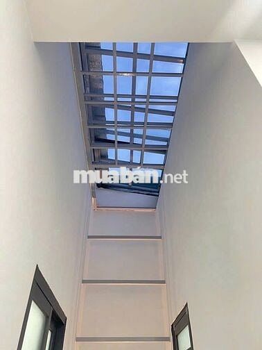 BÁN NHÀ 2 TẦNG KIÊN CỐ, DT (4X8)M2, HẺM ĐẸP 3M, 3,15 TỶ CÒN TL