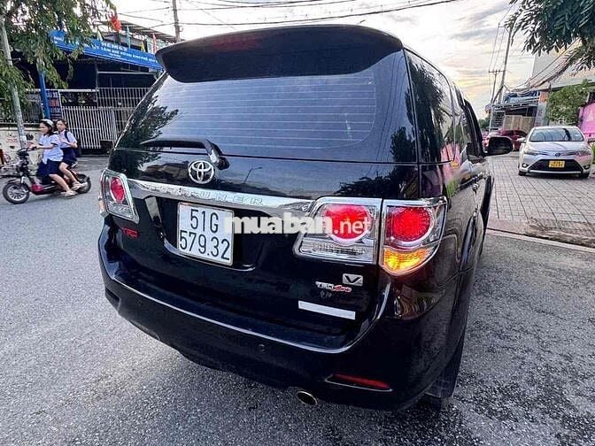 Toyota Fortuner 2014 2.7V 4x4 AT - 70000 km