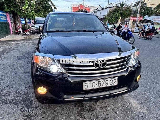 Toyota Fortuner 2014 2.7V 4x4 AT - 70000 km