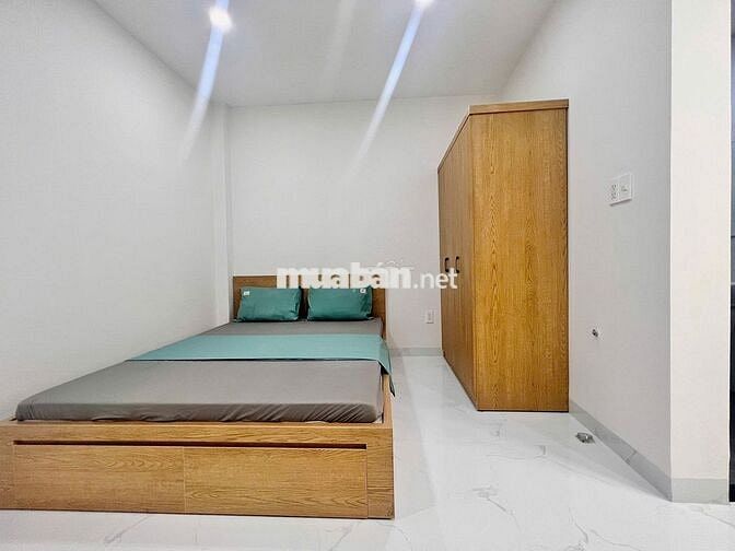 PHÒNG FULL NỘI THẤT MỚI XÂY NGAY ĐẠI HỌC VĂN LANG AN NINH TỰ DO