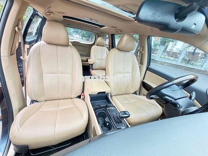 Kia Sedona 2017 - 100000 km