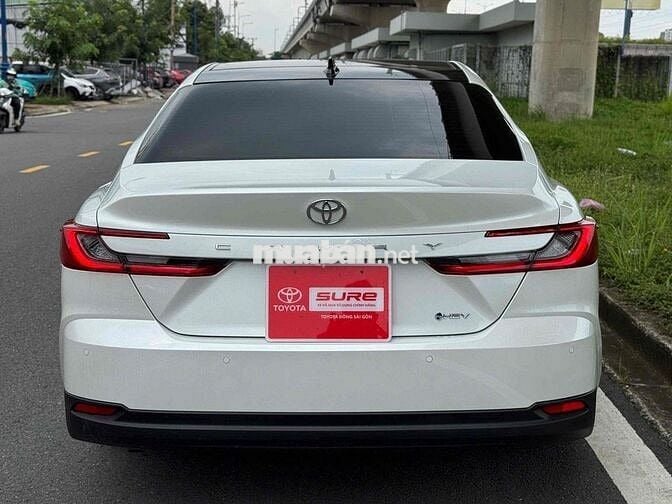 Toyota Camry 2025 2.5HEV TOP - 1310 km
