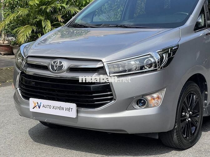 Toyota Innova 2.0V 2016 Xe Gia Đình Ghế Thương Gia
