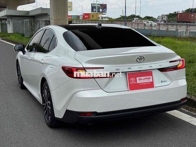 Toyota Camry 2025 2.5HEV TOP - 1310 km