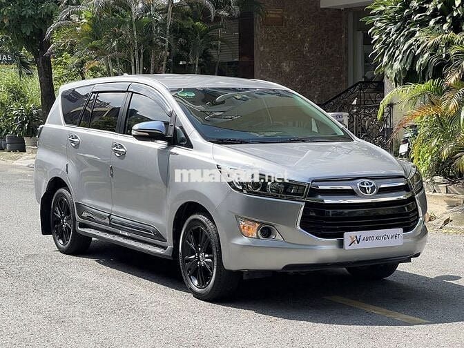 Toyota Innova 2.0V 2016 Xe Gia Đình Ghế Thương Gia