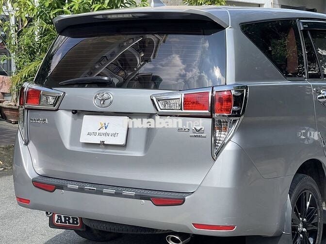 Toyota Innova 2.0V 2016 Xe Gia Đình Ghế Thương Gia