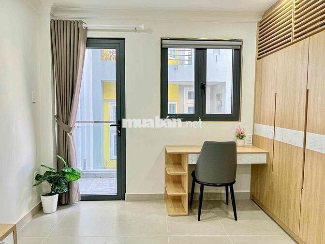 Căn Hộ Ban Công Full NT 30m2_CMT8 Gần Toà Nhà Viettel Q10