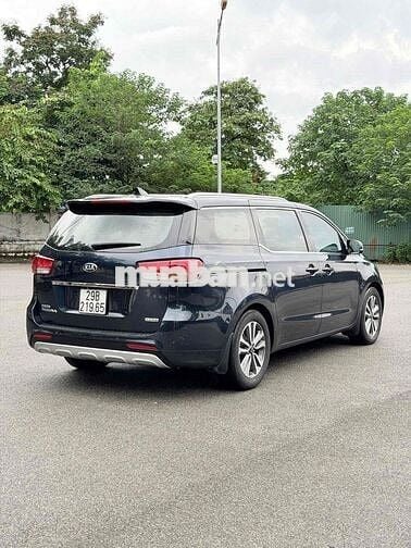 Kia Sedona 2017 - 100000 km