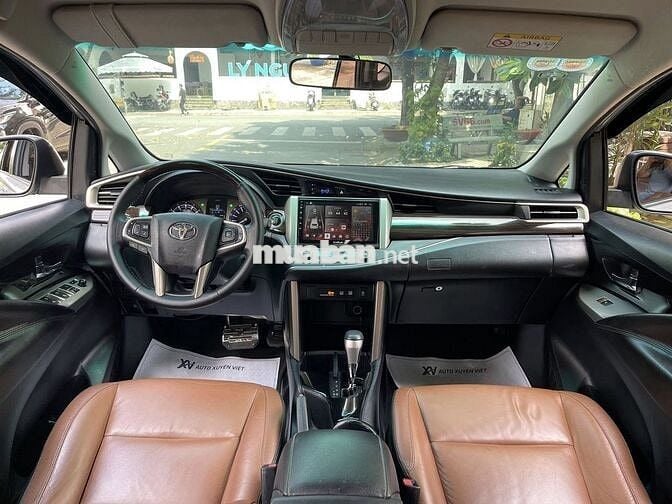 Toyota Innova 2.0V 2016 Xe Gia Đình Ghế Thương Gia