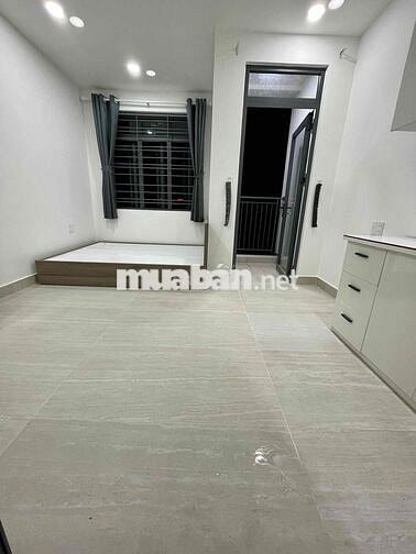 Phòng Ban Công Mới Xây Mới 100%