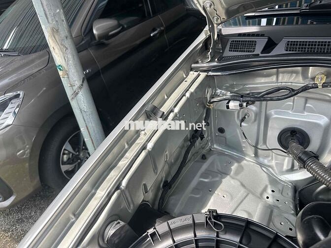 Toyota Fortuner 2010 2.7V - 90000 km