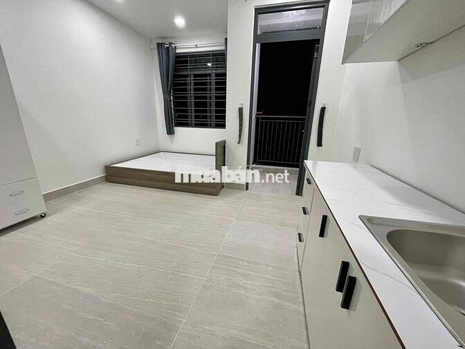 Phòng Ban Công Mới Xây Mới 100%
