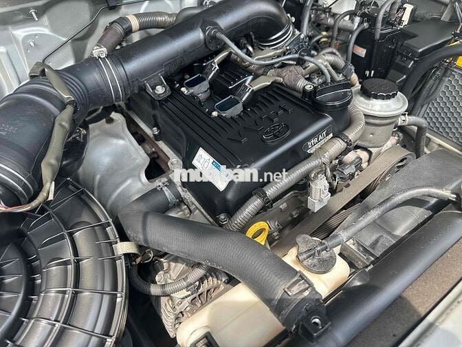 Toyota Fortuner 2010 2.7V - 90000 km