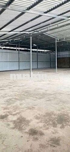 Nhà xưởng mặt tiền 27 x22 đg xe công