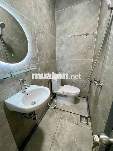 Phòng Ban Công Mới Xây Mới 100%