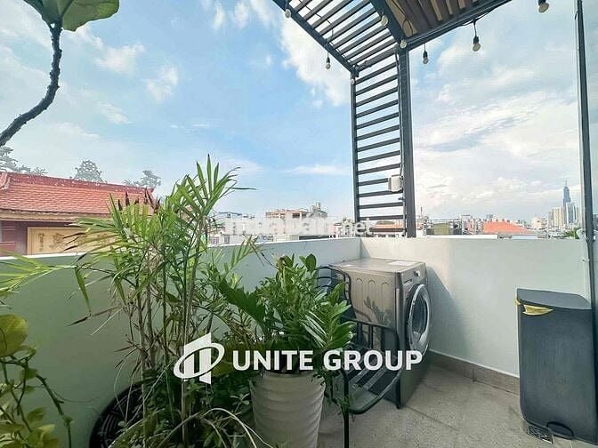 CĂN HỘ CAO CẤP FULL NỘI THẤT BAN CÔNG THOÁNG GIÁP QUẬN 1