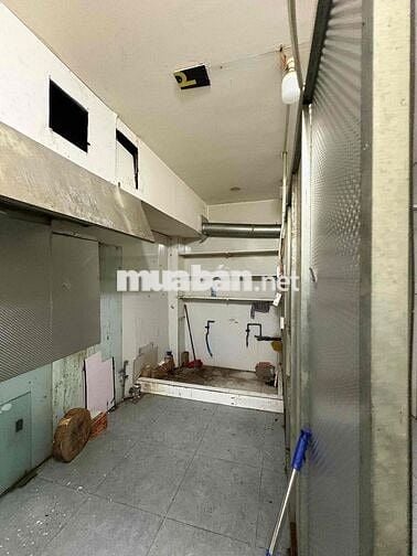 Cho Thuê Nhà Mặt Tiền Đinh Tiên Hoàng Siêu Rộng, Quận 1